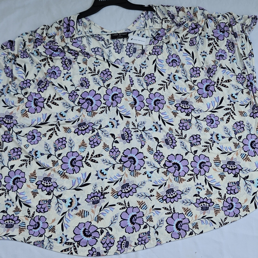 Lane Bryant Floral Blouse Cream Purple Ruffle Sleeve V-Neck Plus Size NWT, 34/36 - Picture 3 of 14